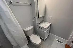 372 Oxford St, Somerville, MA 02144 - Photo 17