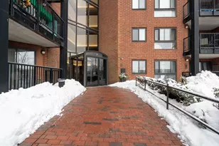 60 Rantoul St, Beverly, MA 01915 - Photo 3