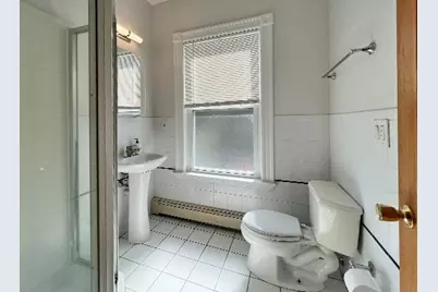 339 Beacon St #1, Somerville, MA 02143 - Photo 5