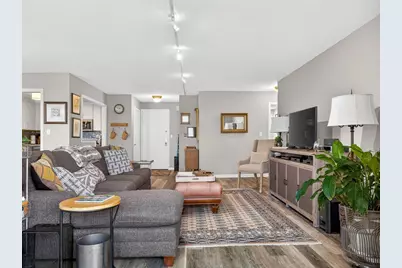 280 Boylston St #713, Newton, MA 02467 - Photo 3