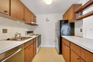 64 Main St, Stoneham, MA 02180 - Photo 11