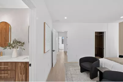 84 East Side Pkwy #84, Newton, MA 02460 - Photo 17