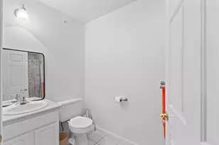 218 Reservoir St, Holden, MA 01520 - Photo 17