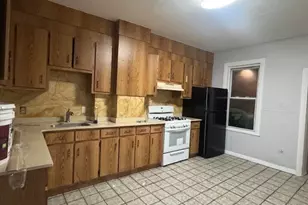 166A Chelsea St, Boston, MA 02128 - Photo 3