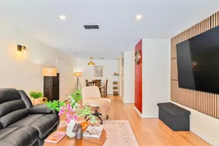 602 Franklin Crossing Rd, Franklin, MA 02038 - Photo 5