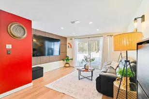 602 Franklin Crossing Rd, Franklin, MA 02038 - Photo 1