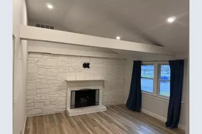 132 Woodsbury Rd, Rockland, MA 02370 - Photo 3