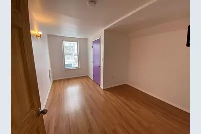 79 19th  Street #B, Lowell, MA 01850 - Photo 5