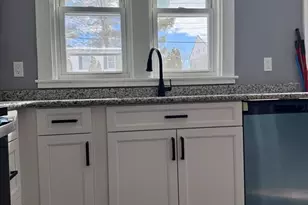 23 Trafalgar Sq, Barre, MA 01005 - Photo 7
