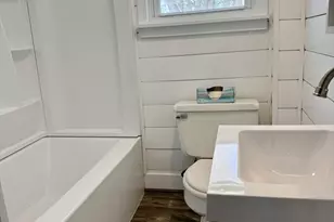 23 Trafalgar Sq, Barre, MA 01005 - Photo 11