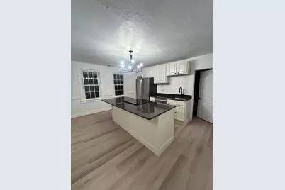 404 High St, Webster, MA 01570 - Photo 7