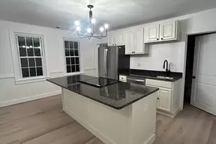 404 High St, Webster, MA 01570 - Photo 7