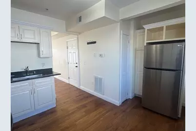 290 Broadway #1, Somerville, MA 02145 - Photo 3