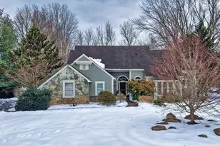 14 Twin Ponds Dr, Dartmouth, MA 02748 - Photo 1