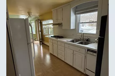 8 Sycamore Cir, Millbury, MA 01527 - Photo 15