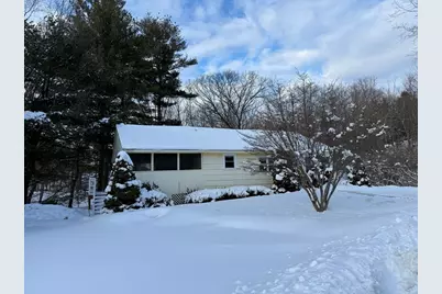 8 Sycamore Cir, Millbury, MA 01527 - Photo 5