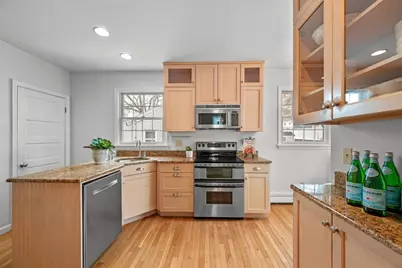 22 Hemenway Rd, Swampscott, MA 01907 - Photo 17