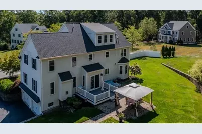 17 Lavoie Ln, Middleton, MA 01949 - Photo 5