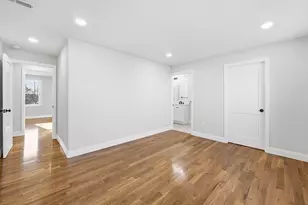 79 School St, Lowell, MA 01854 - Photo 17