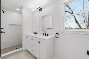 79 School St, Lowell, MA 01854 - Photo 19