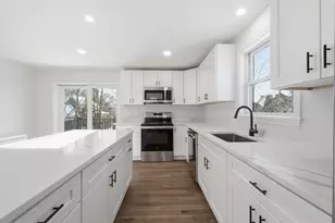 79 School St, Lowell, MA 01854 - Photo 7