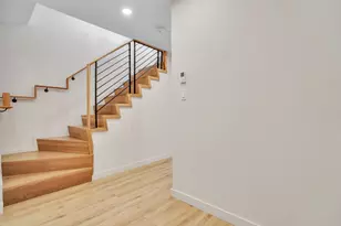 159 W 9th, Boston, MA 02127 - Photo 15