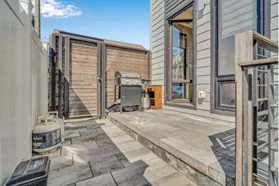 159 W 9th #1, Boston, MA 02127 - Photo 25