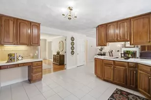 61 Abbott St, North Andover, MA 01845 - Photo 7