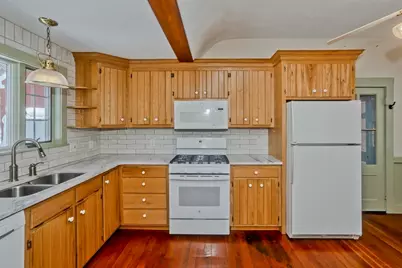 172 Main St, Wilbraham, MA 01095 - Photo 9