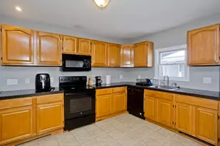 28 Porter St, Springfield, MA 01104 - Photo 13