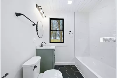 26 Rivulet St, Uxbridge, MA 01569 - Photo 17