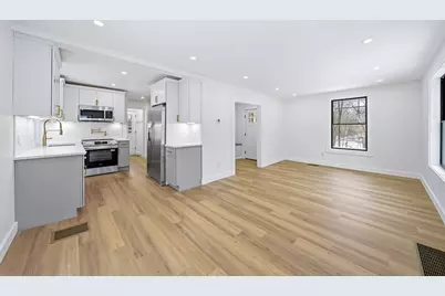 26 Rivulet St, Uxbridge, MA 01569 - Photo 7