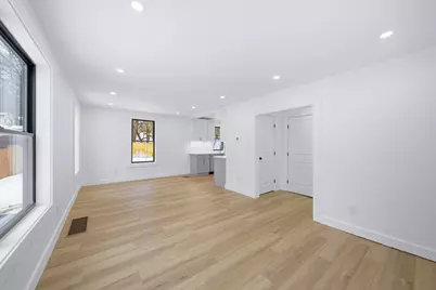 26 Rivulet St, Uxbridge, MA 01569 - Photo 5