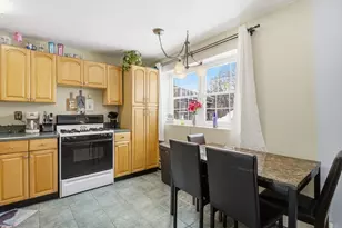 78 Edgelawn Ave, North Andover, MA 01845 - Photo 7