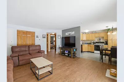 78 Edgelawn Ave #7, North Andover, MA 01845 - Photo 3