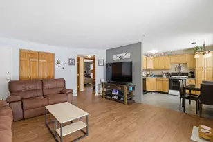 78 Edgelawn Ave, North Andover, MA 01845 - Photo 3