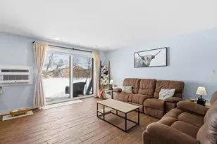 78 Edgelawn Ave, North Andover, MA 01845 - Photo 5