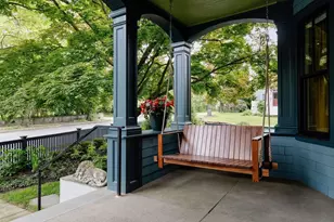 21 Walnut St, Watertown, MA 02472 - Photo 3