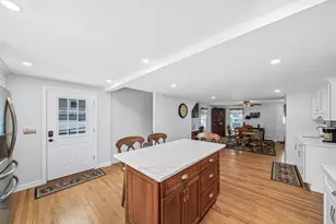 21 Herbert St, Wakefield, MA 01880 - Photo 5