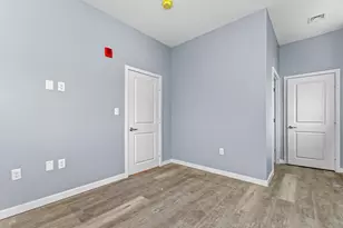 30 Beacham St, Everett, MA 02149 - Photo 9