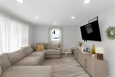 337 Westfield Rd, Holyoke, MA 01040 - Photo 9