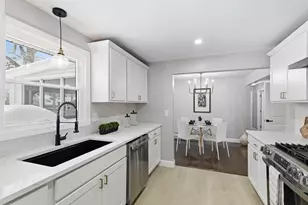 28 Ruth Dr, Marlborough, MA 01752 - Photo 3