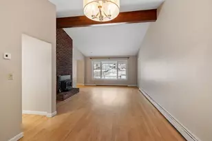 101 Elmcrest Rd, North Andover, MA 01845 - Photo 9