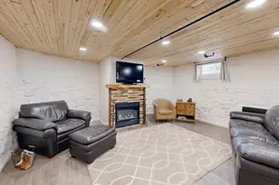 142 Washington Ave, Winthrop, MA 02152 - Photo 31