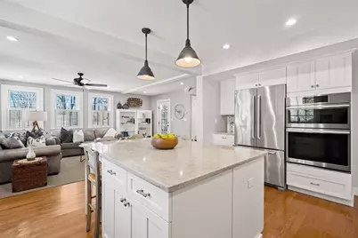 44 Allen Cir, Milton, MA 02186 - Photo 11