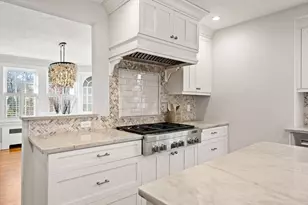 44 Allen Cir, Milton, MA 02186 - Photo 15