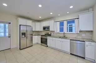 123 W Adams St, Somerville, MA 02144 - Photo 7