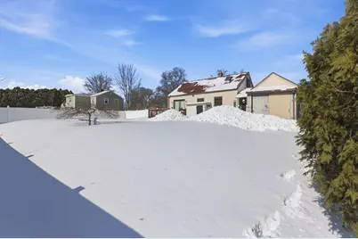42 Anthony St, Agawam, MA 01001 - Photo 35