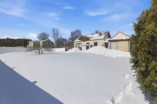 42 Anthony St, Agawam, MA 01001 - Photo 35