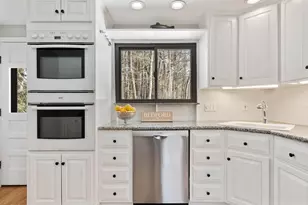 27 Fox Run Rd, Bedford, MA 01730 - Photo 15